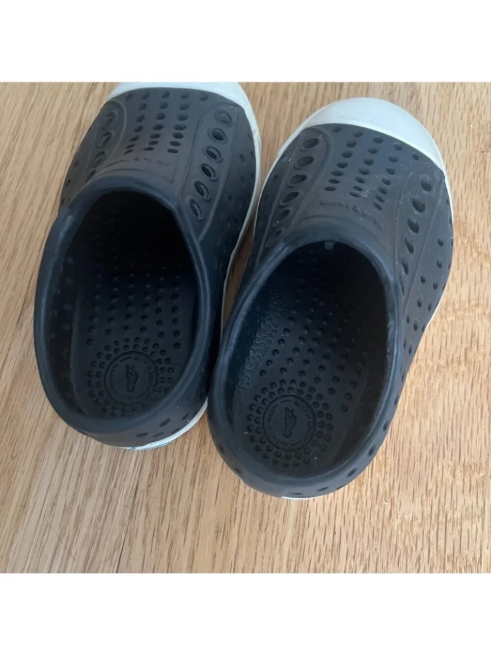 Native Jefferson Perforated Rubber Slip On Shoes Black White Toddler Size C5
